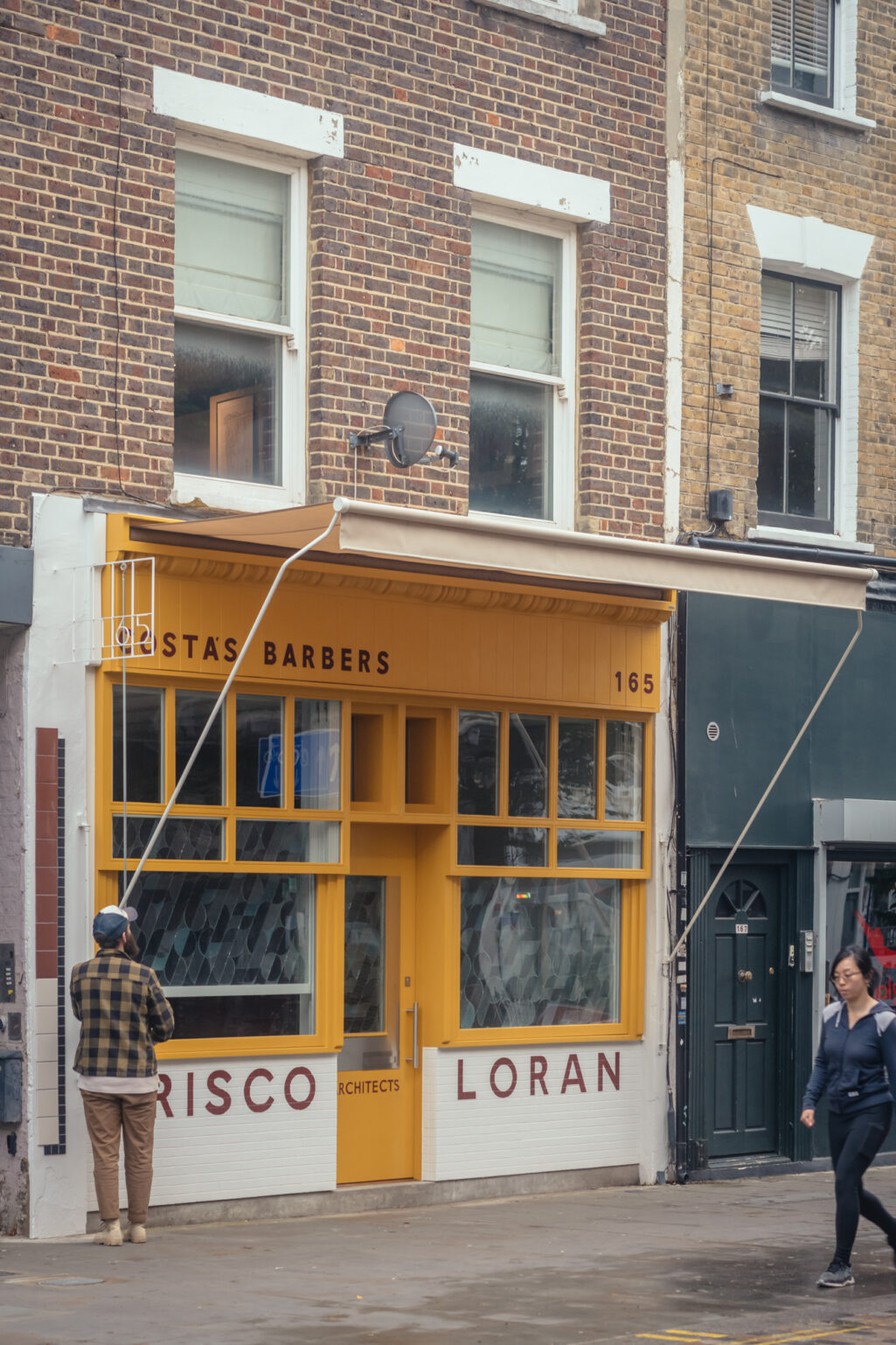 165 Battersea High Street. Copyright Jim Stephenson 2023